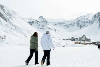 Fußgänger auf den Gipfeln von Tignes
